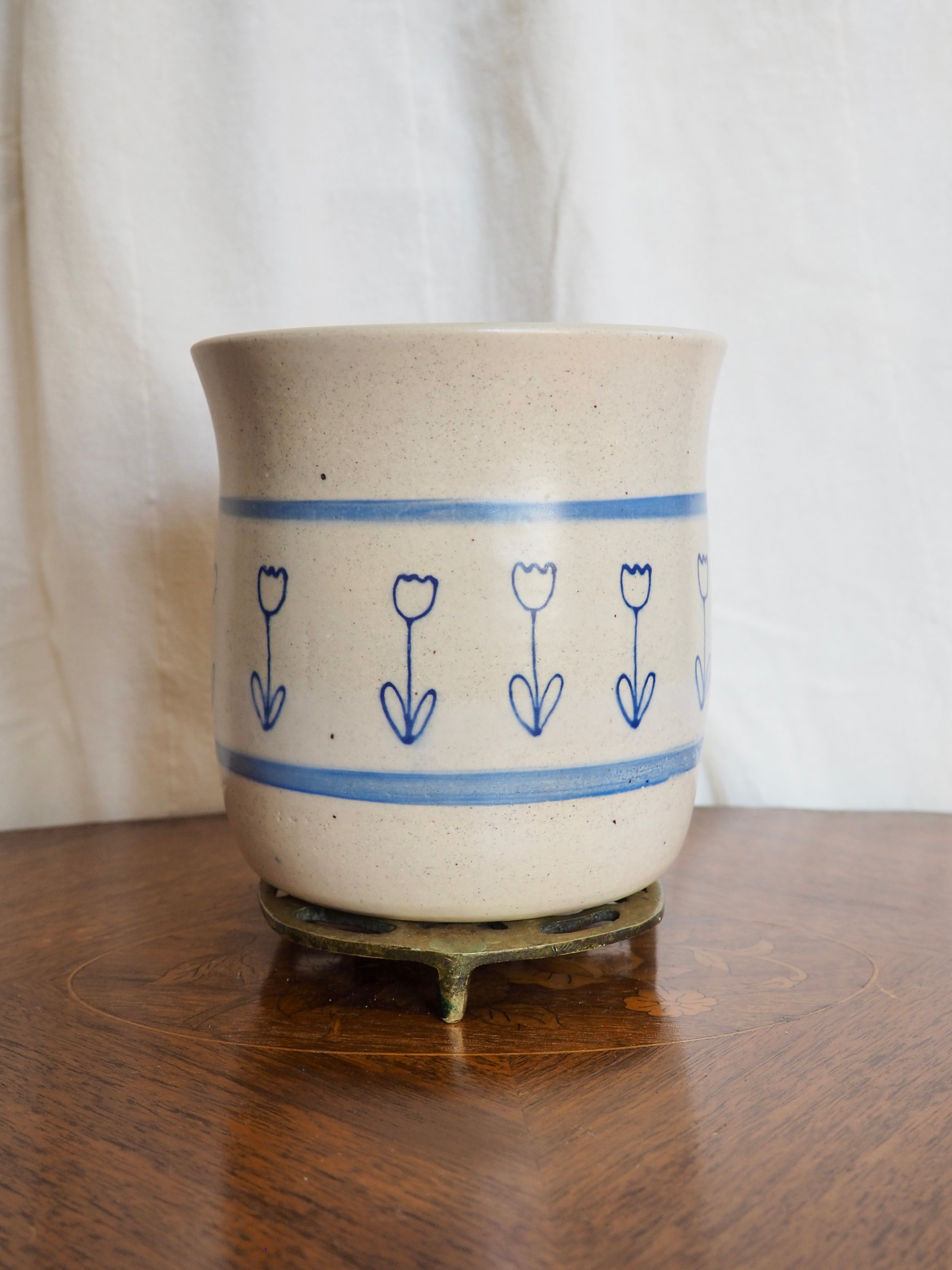 Large Tulip Vase/Crock